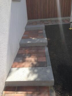 Donaupflaster Lava und Beton Blockstufen und Leistensteine Donaupflaster Lava und Beton Blockstufen und Leistensteine