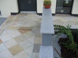 Mauerabdeckung in Granit Oriental Grey poliert Mauerabdeckung in Granit Oriental Grey poliert